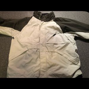 Free world outerwear snowboard jacket (large)